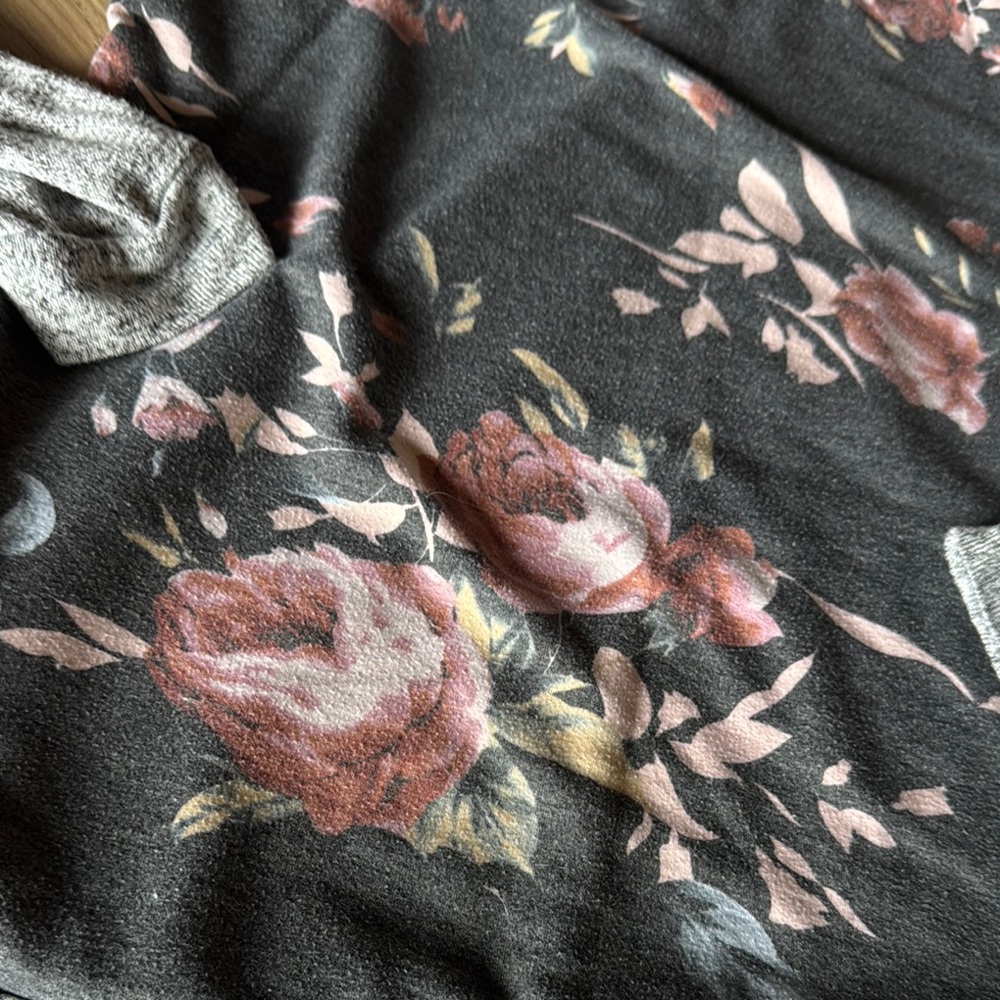 🌸 Eclipse Heather Gray Hoodie with Floral Design – Size Medium - Picture 4 of 4